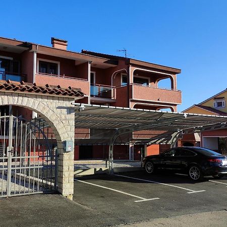 Apartments Marla Poreč Exterior foto